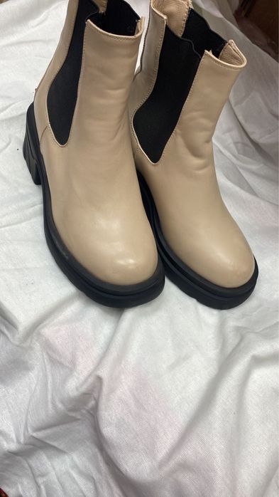 Женские сапоги черные