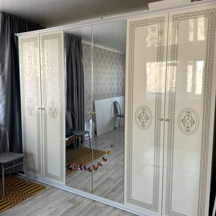 Продам шкаф 200 000 тыс