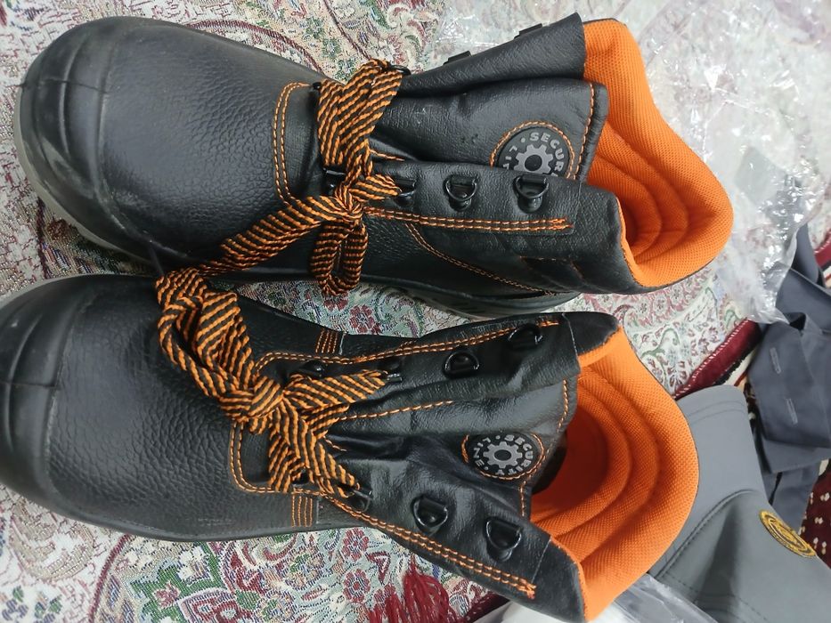 Обувь специальная