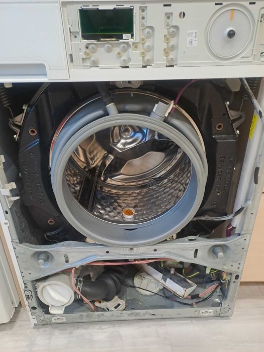 Пералнята miele на части