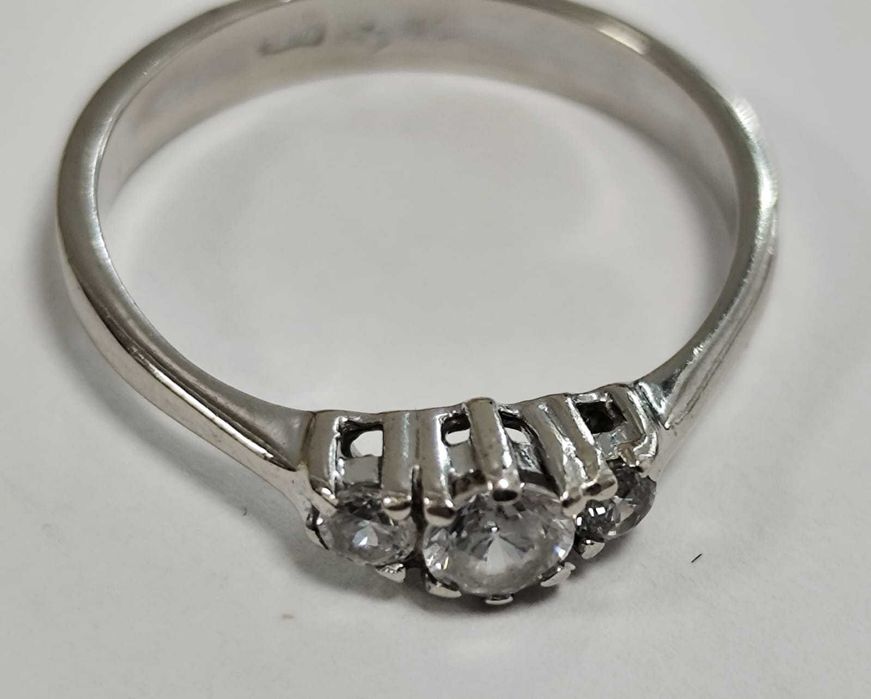 (AG 35) Inel aur alb 18K 2.14gr b.31584 / 1082 Lei  Garantie 2 ani!