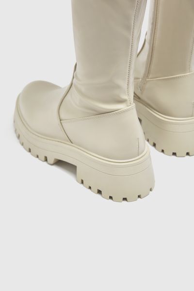 Pull and bear високи ботуши в цвят екрю Zara