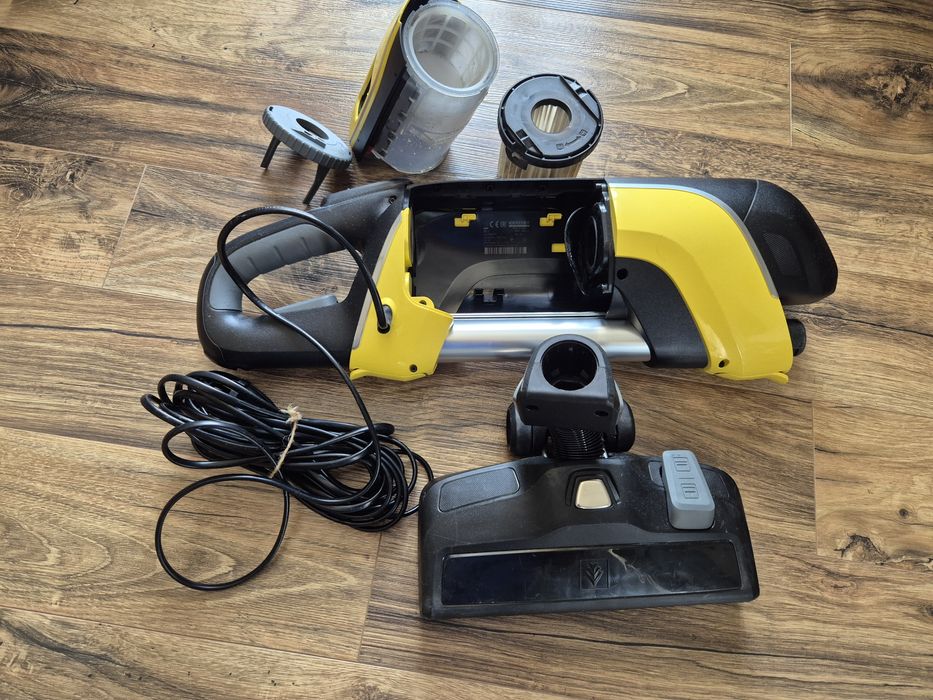 Компактна прахосмукачка Karcher VC 5