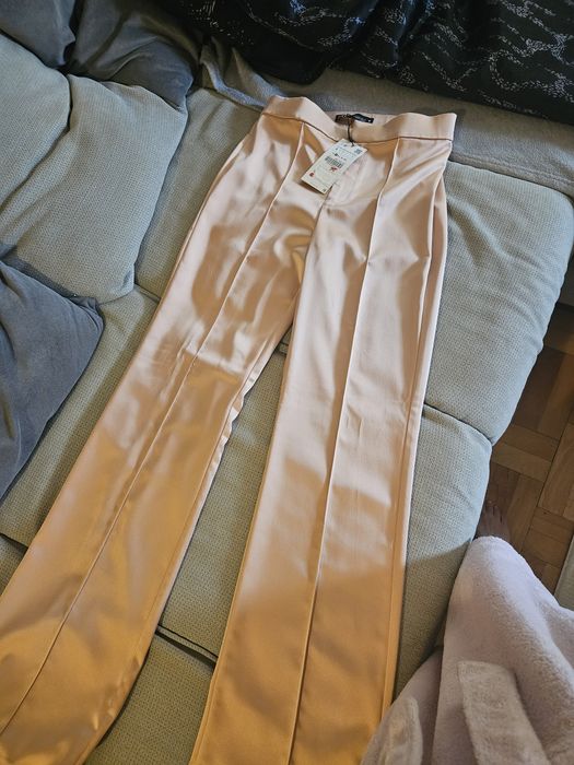 Нов сатенен панталон Zara,Зара