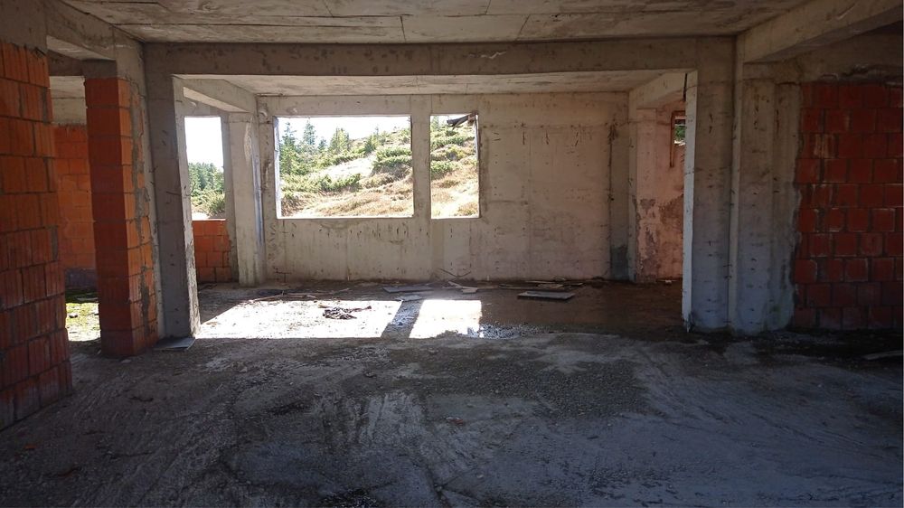 Pensiune in construcție/ teren 1100MP