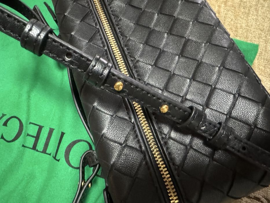 Сумка Bottega Veneta в фирменном плетении Intrecciato