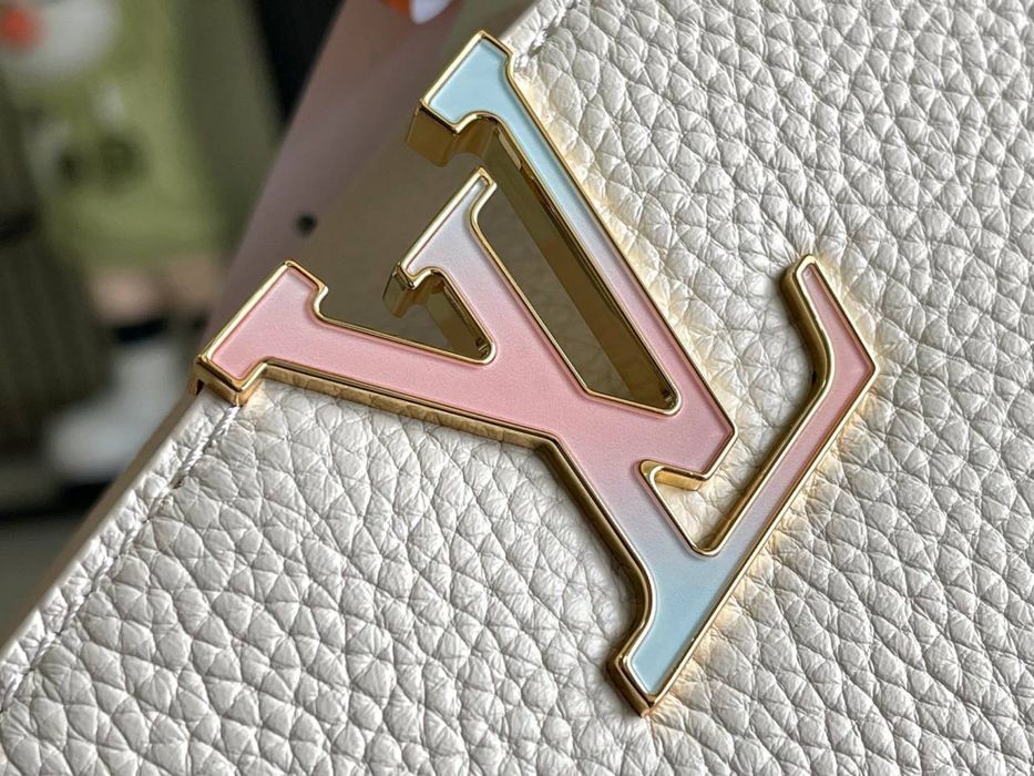 Geanta Louis Vuitton Capuciness