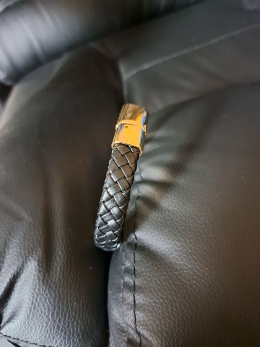 Мъжки гривни имитация