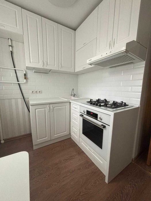 Продам 3 ком квартиру в Черемушках на 2 этаже