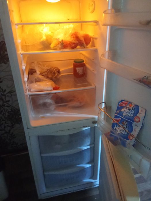 Срочно продам холодильник