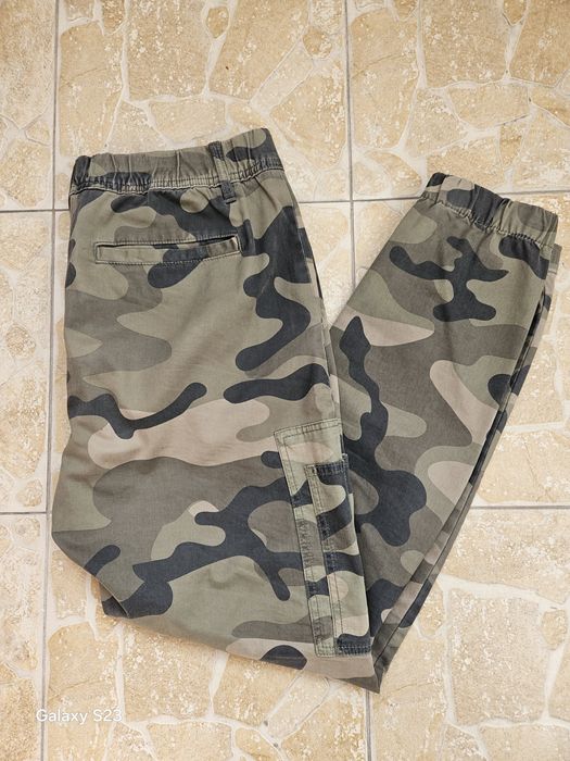 Pantaloni cargo,kaki,mărimea 34