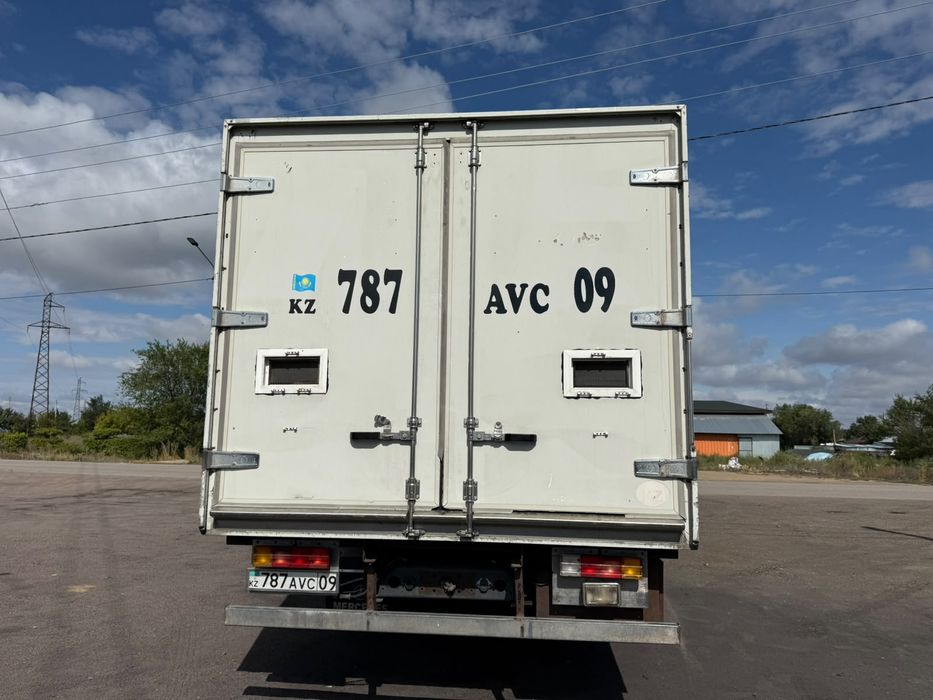 продам термо будку с холодильником