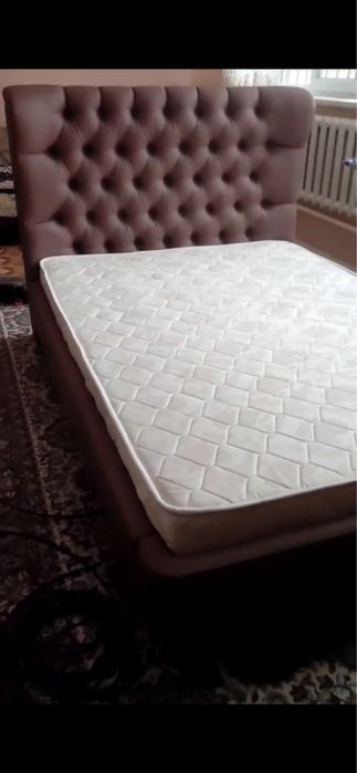 Продам кровать с мотрасом