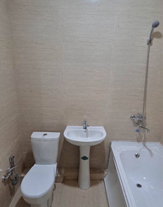 Сергели Чоштепа 2/2/9 срочно сотилади