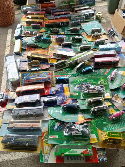 De vânzare mașinuțe și autoze