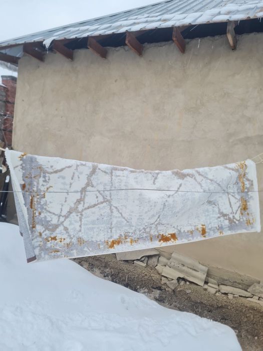 Продам ковер новый