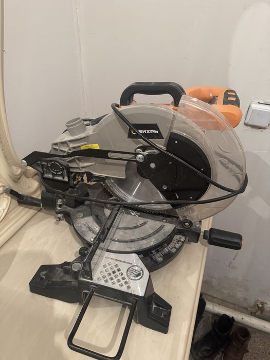 Стройтельный инструменты