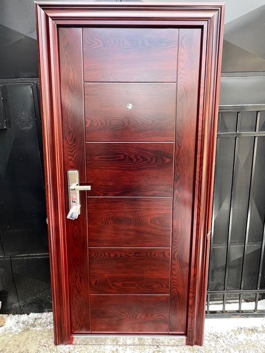 Метални врати в наличност