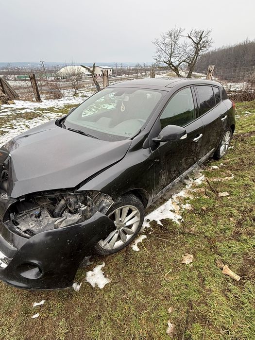 Dezmembrez Renault megane 3 din 2009, 1.5 dci 110cp