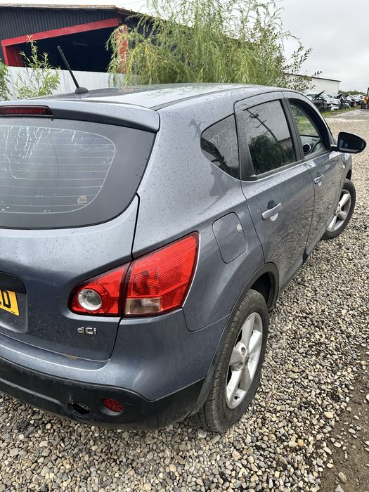 Dezmembrez nissan qashqai din 2009