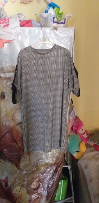 Продам платье размер S-M в отличном состоянии