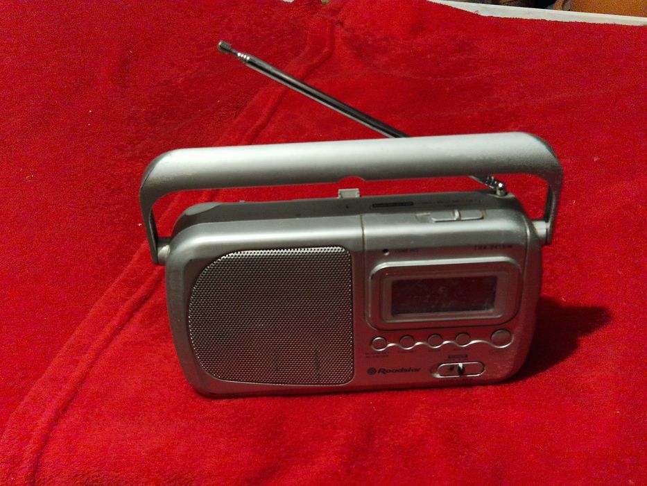 Radio cu antena Roodstar.