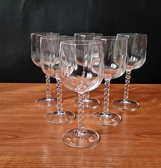 *Cristal d'arques * Франция сервиз от 6 кристални чаши за вино