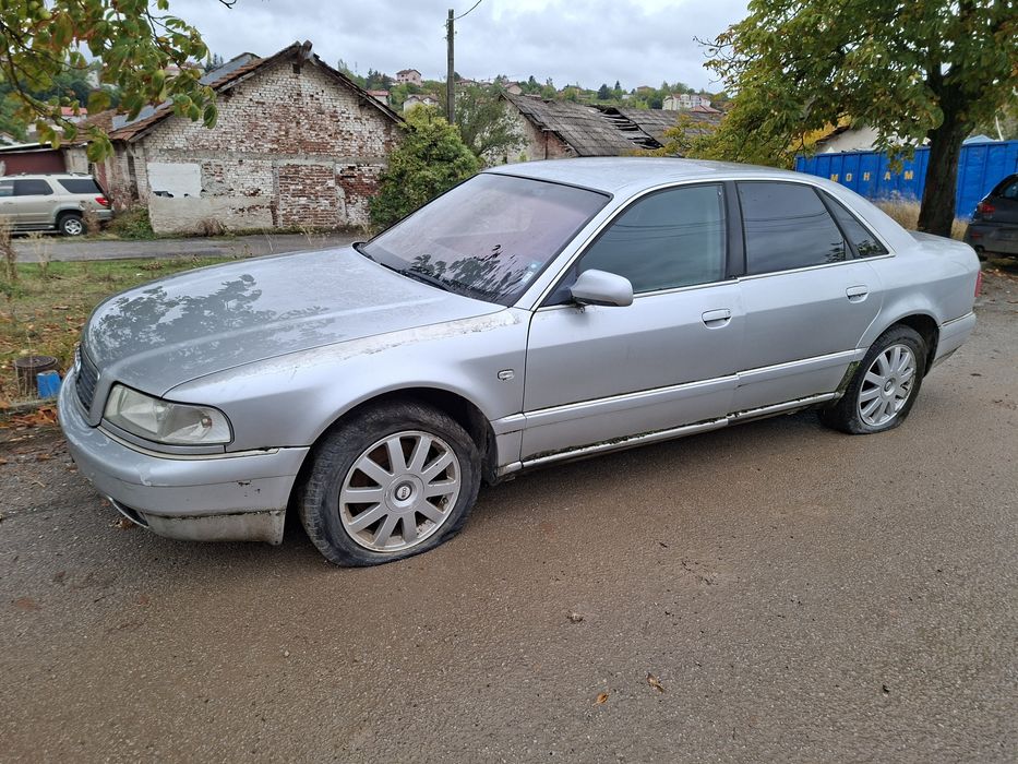 Audi A8 2.5TDI ръчка