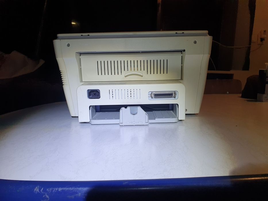 Здравейте продвам принтер цял (за части)