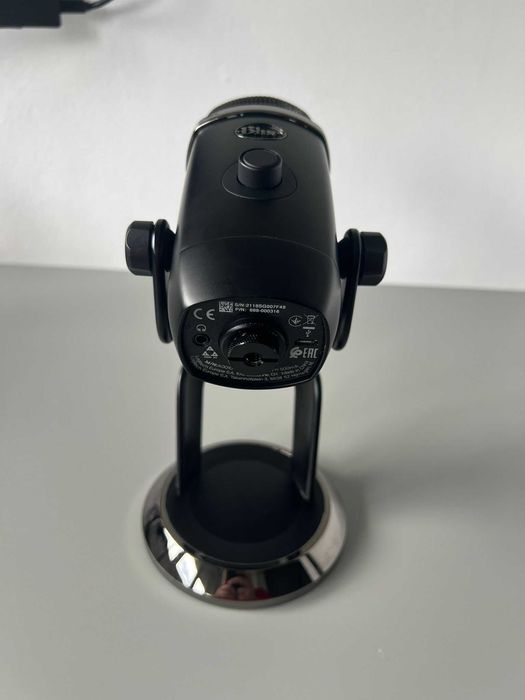 Microfon Blue Yeti x