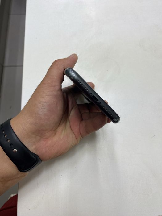 Iphone 11 (128GB) в идеальном состояний