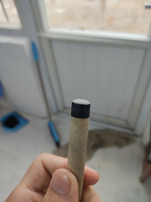 кии бильярдный.    тюльпан 1