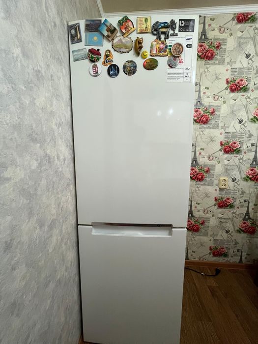 Продам холодильник Samsung