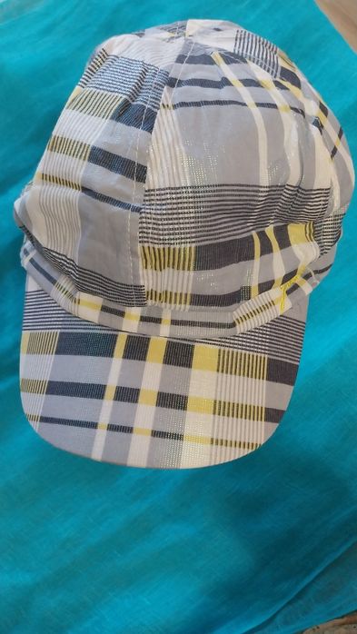 Дамска лятна маркова шапка