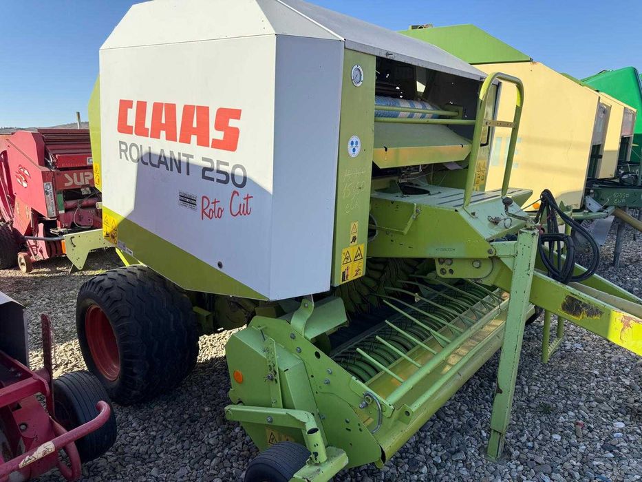 Presa baloti rotunzi marca Claas Rollant 250