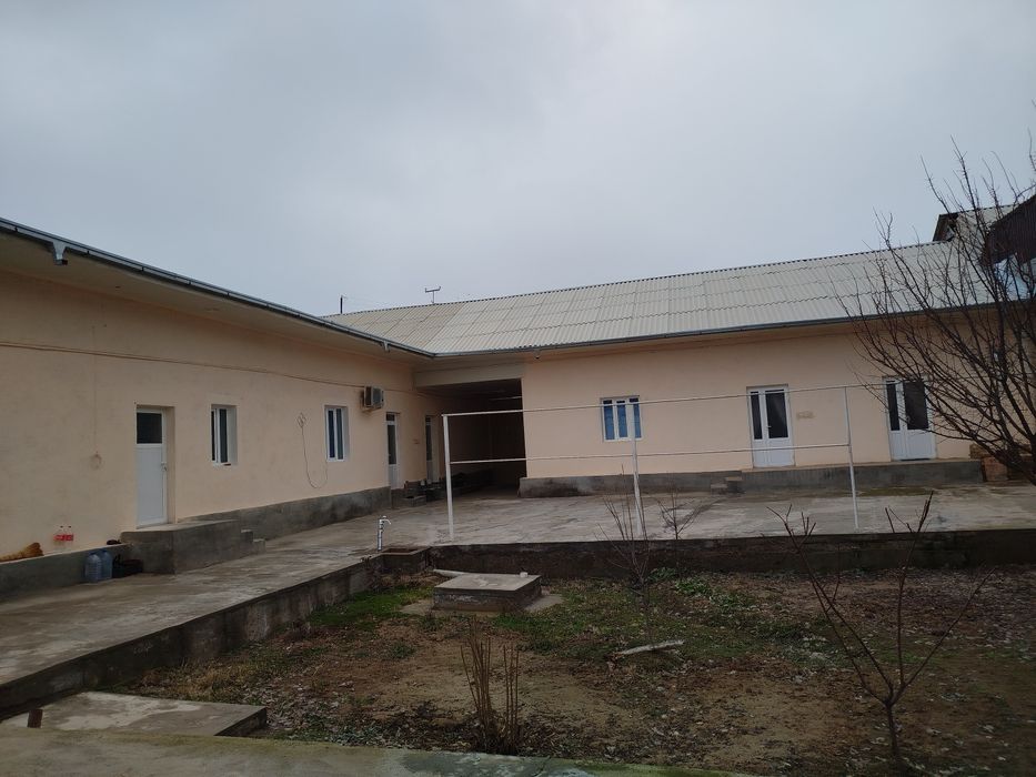 Уй сотилади Жиззахда