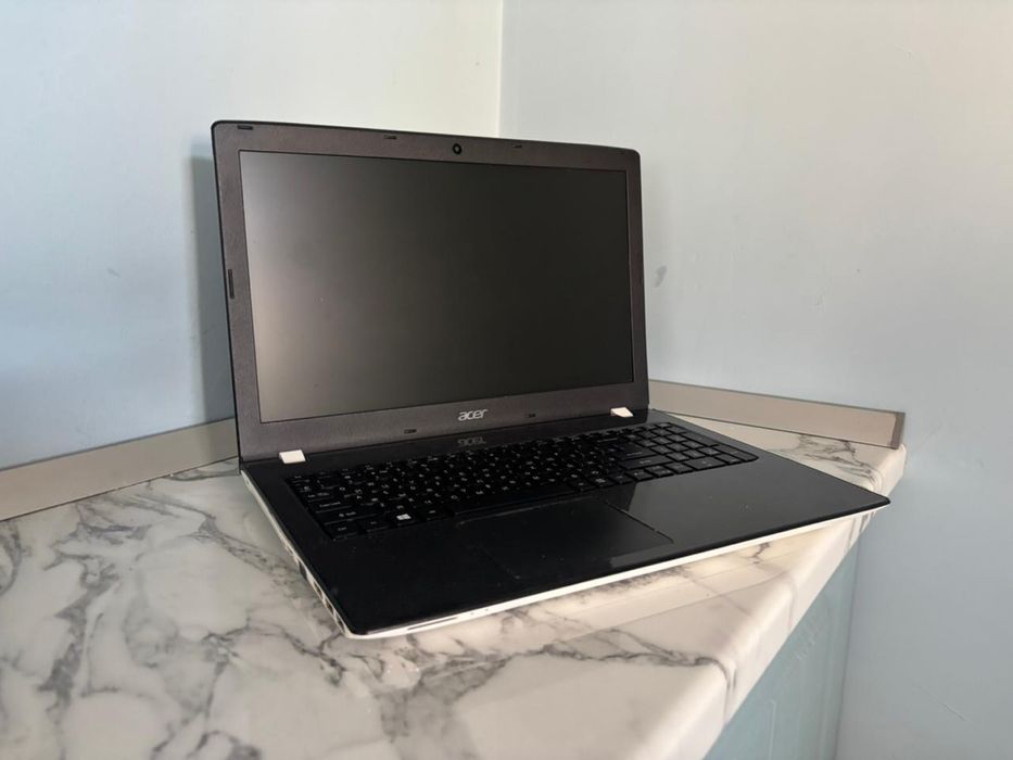 Продаю ноутбук Acer i3 7020U