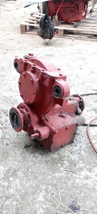 Части за ГАЗ 53 и66 скоросна кутия диференциал и др.