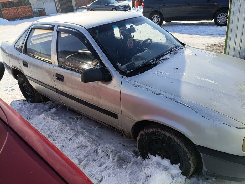 Продам Опель вектора а