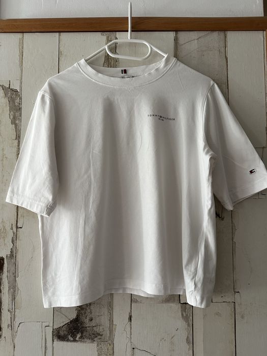 Тениски guess, tommy hilfiger, nike, esprit