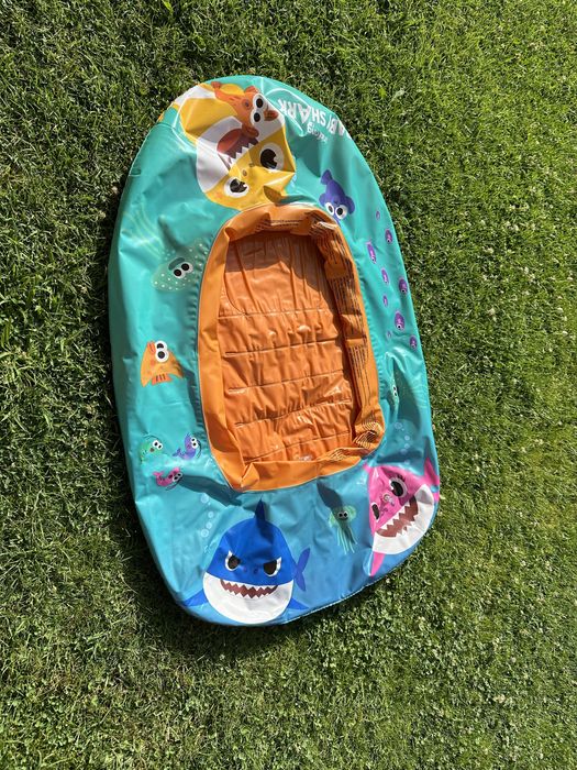 Надуваема лодка за най-малките