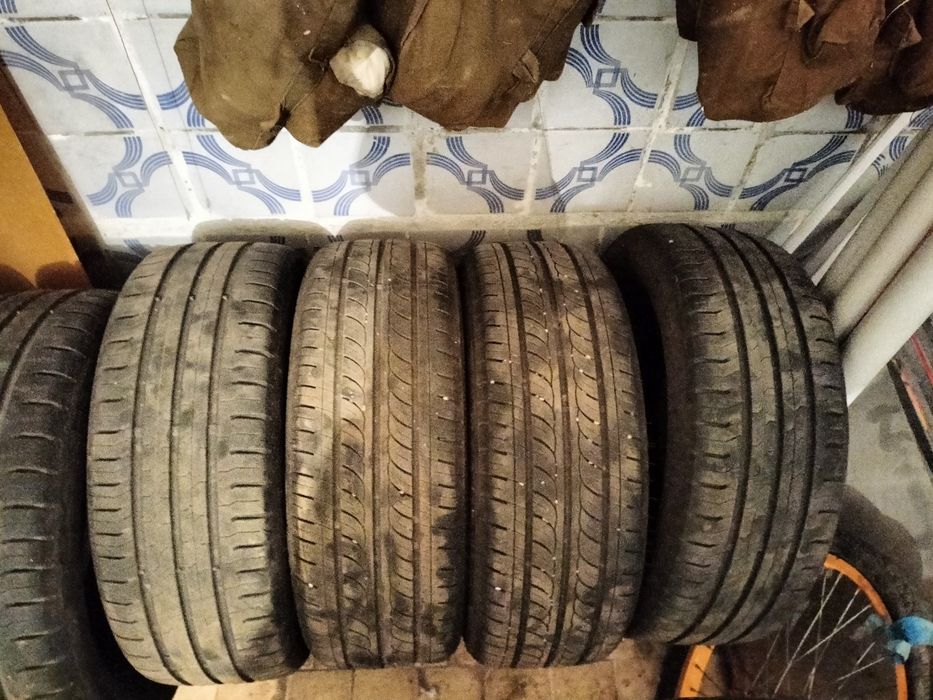 Продам резину на 15