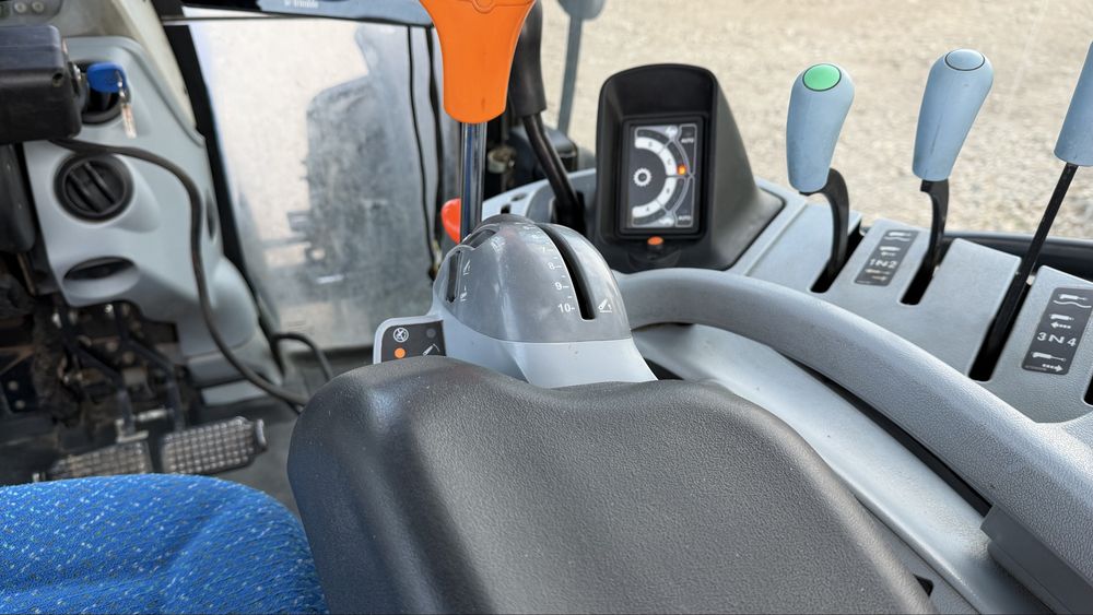 Tractor new holland t6.175 , t6070, t6
