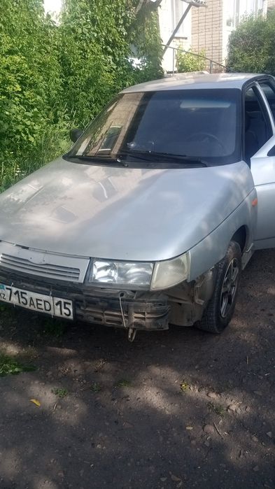 Автомобиль ваз 2112