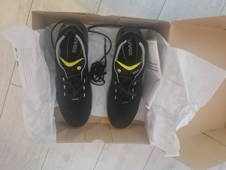Работни обувки Uvex S2, 85448 номер: 48
