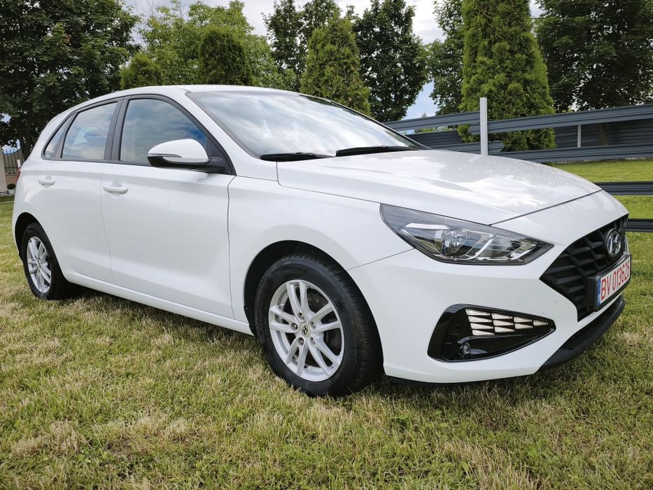 Hyundai i30 hatchback 1,4 benzina 2021 49000 km