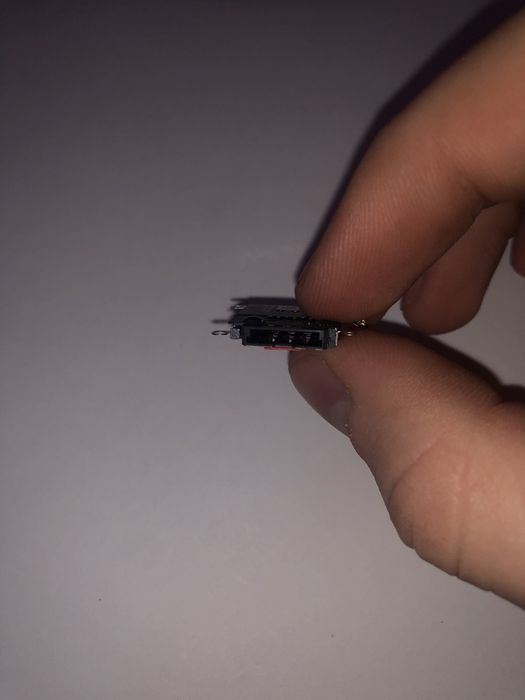 Sim card slot + reader iphone 12 pro. Nou!!