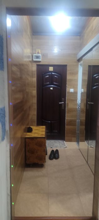 Продается 2 комн, 1й этаж,  Феруза школа 205