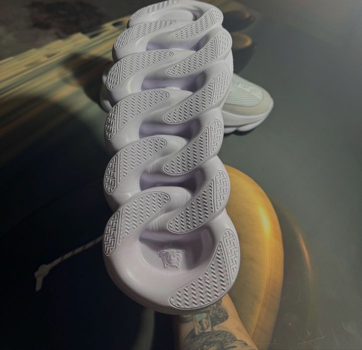 Adidasi Versace Chain Reaction Albi