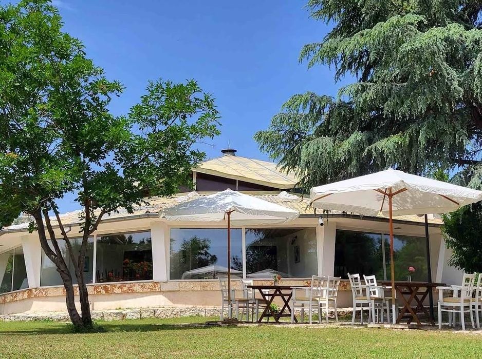 Дава се под наем Заведение в с. Топола, Област Добрич - 15000 кв.м за 64.77 € - Снимка #6